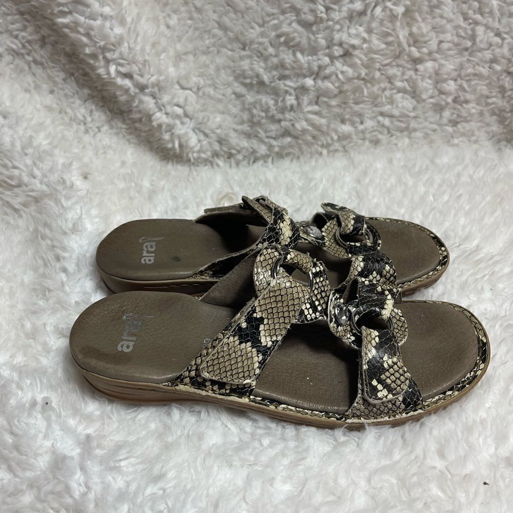 Ara leather snake skin print beige,khaki & black straps sandals EUR SZ39